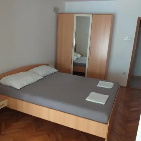 Lungo Mare Apartment